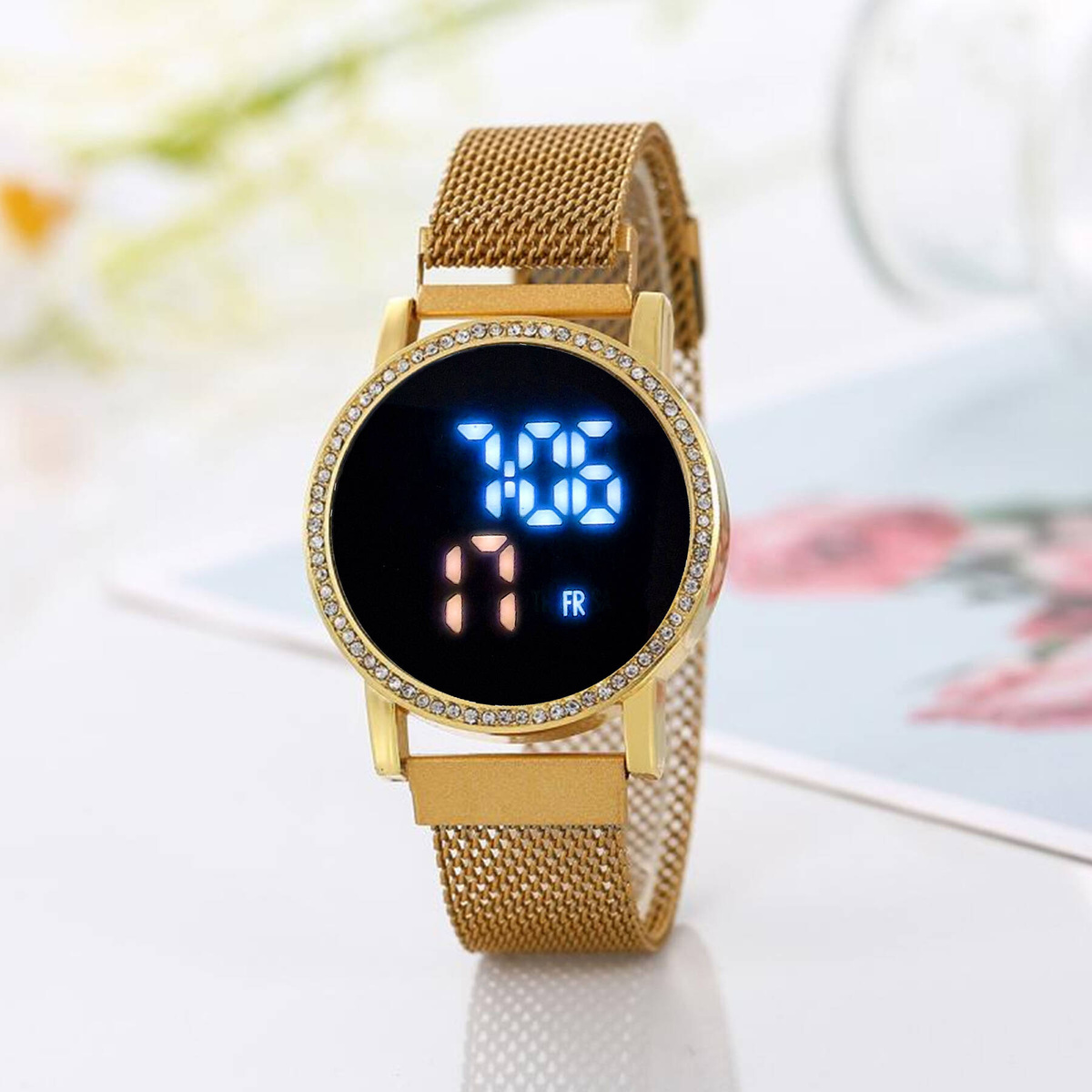 MODNY STYLOWY ZEGAREK DAMSK LED CYRKONIE MESH MAGNETYCZNE ZAPIĘCIE KWARCOWY NA DZIEŃ MATKI